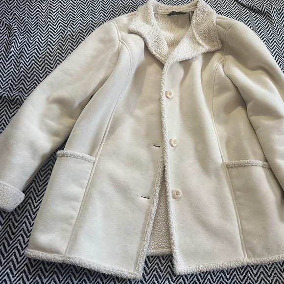 L.L Bean Fur Lined Coat - Picture 1 of 4